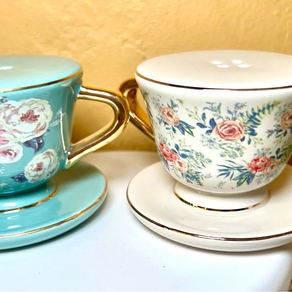 Set of 2 Floral Teacups on Saucers Ceramic Salt & Pepper Shakers Tea Party - Picture 10 of 14